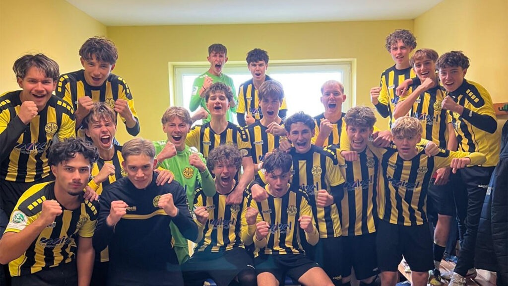 Ungeschlagen zum Turniersieg – unsere U17 holt Platz eins!
